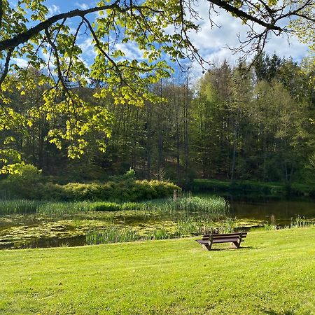 Pension-Ferienwohnung Liesbachtal Direkt Am Waldrand Bayerische Rhoen Schönau an der Brend Exterior foto